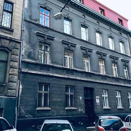 Designer Apartment In The Center Lemberg Exterior foto