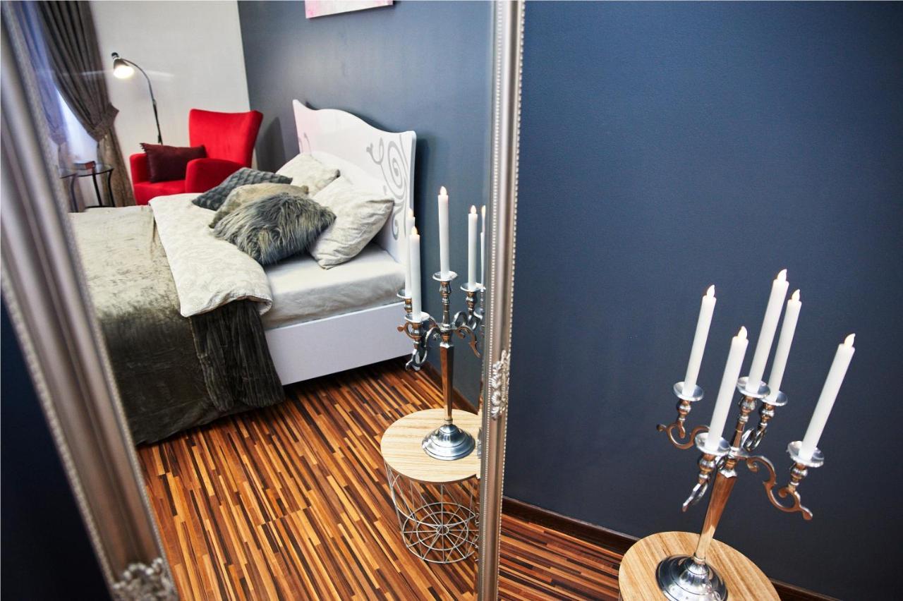 Designer Apartment In The Center Lemberg Exterior foto